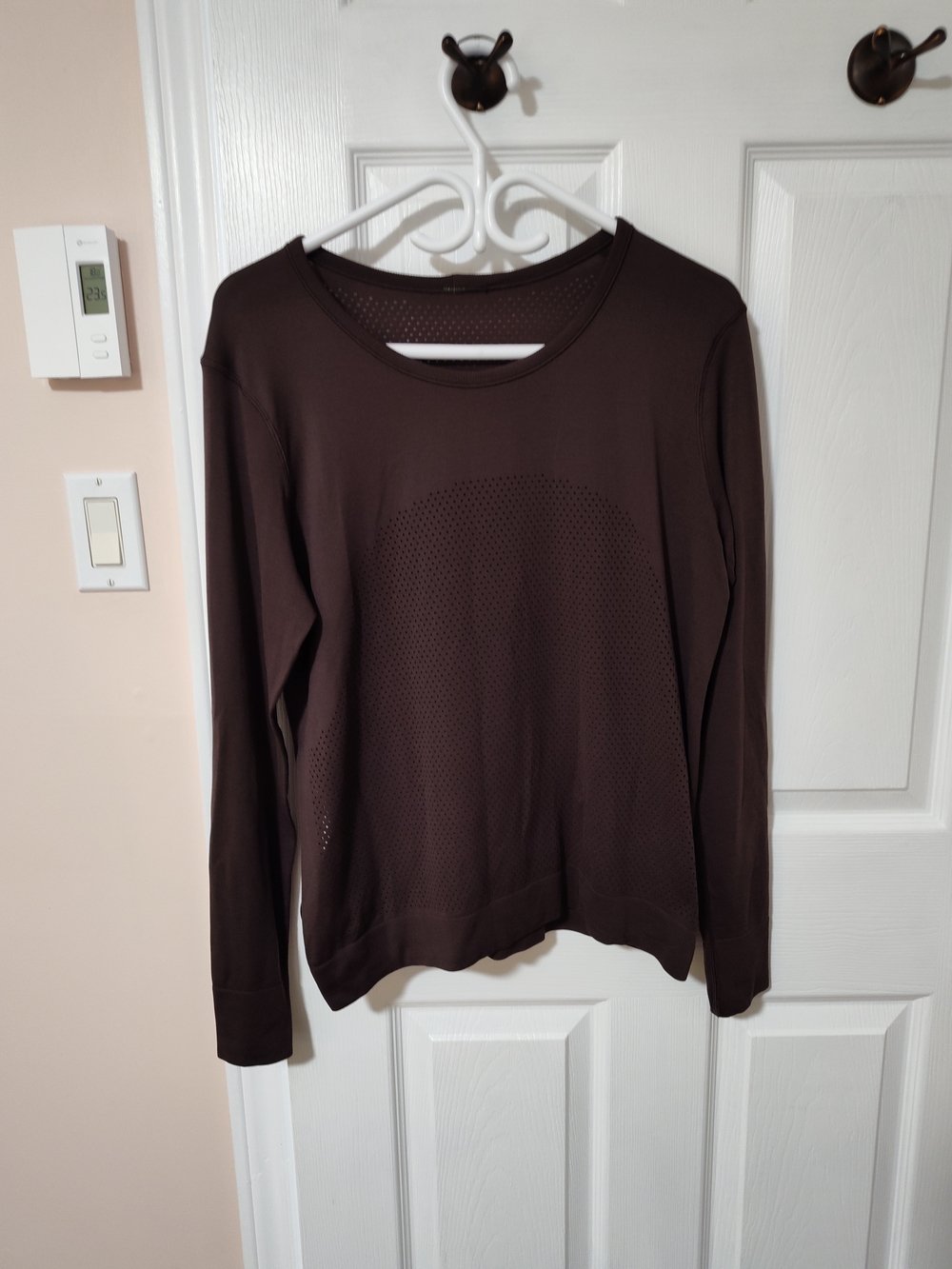 Lululemon Women’s Long Sleeve Perforated Top Plum Size 8/10?
